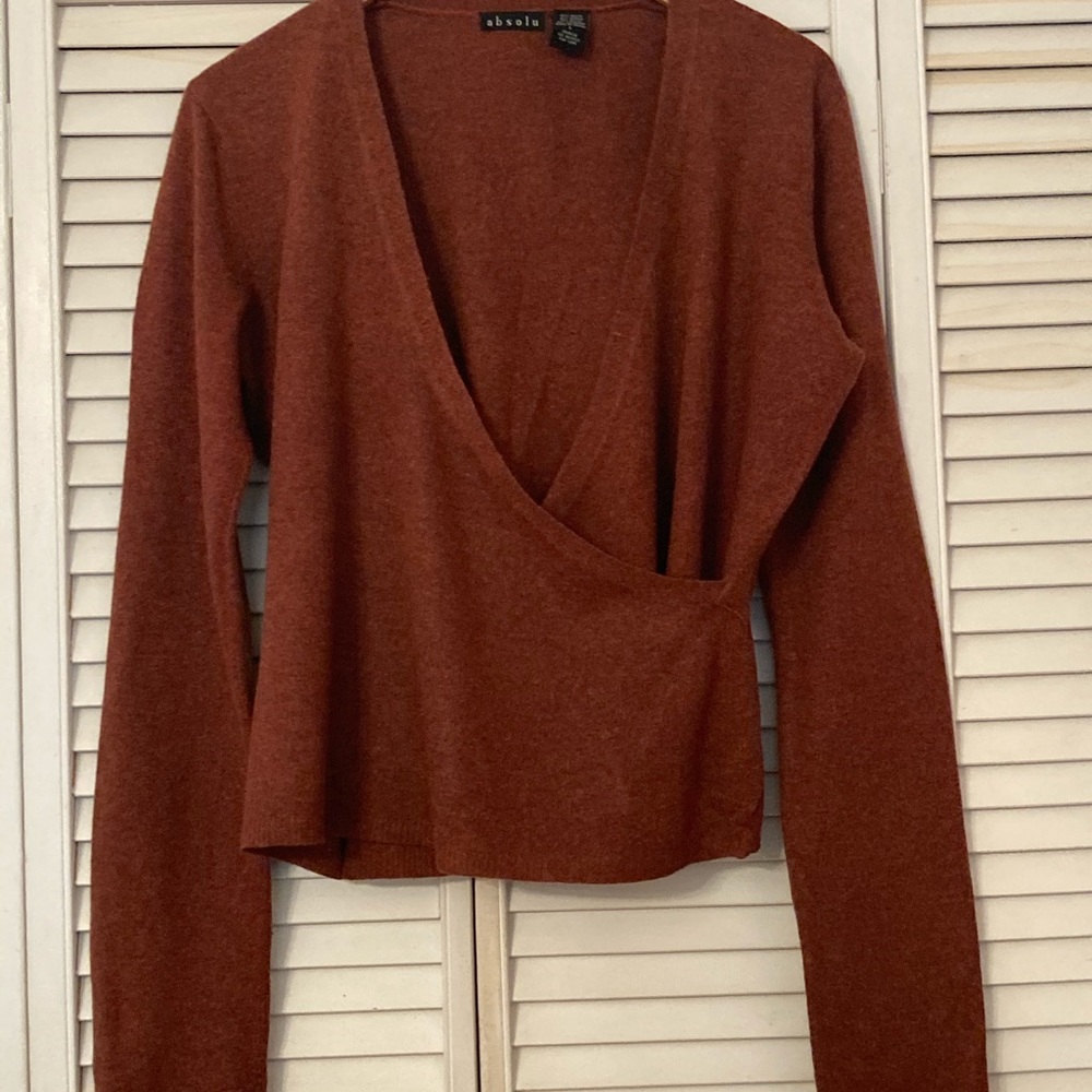 Mix of cashmere,rayon,Marino and nylon shirt